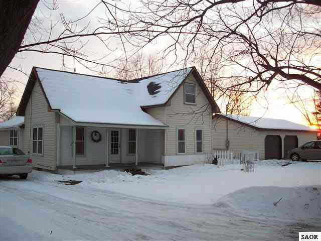 10639 West Peet Road Chesaning, MI 48616 - Photo 1 of 9 43173.JPG
