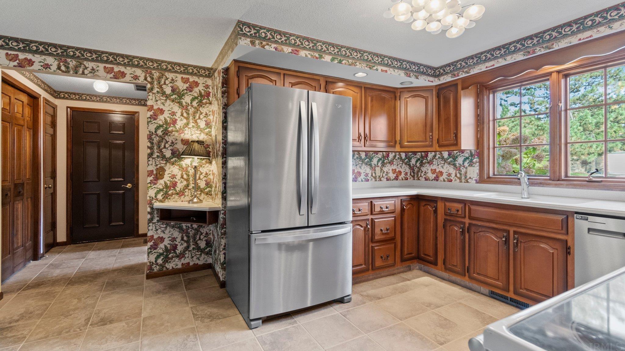 6910 Inverness Drive Fort Wayne, IN 46804 - Photo 11 of 36