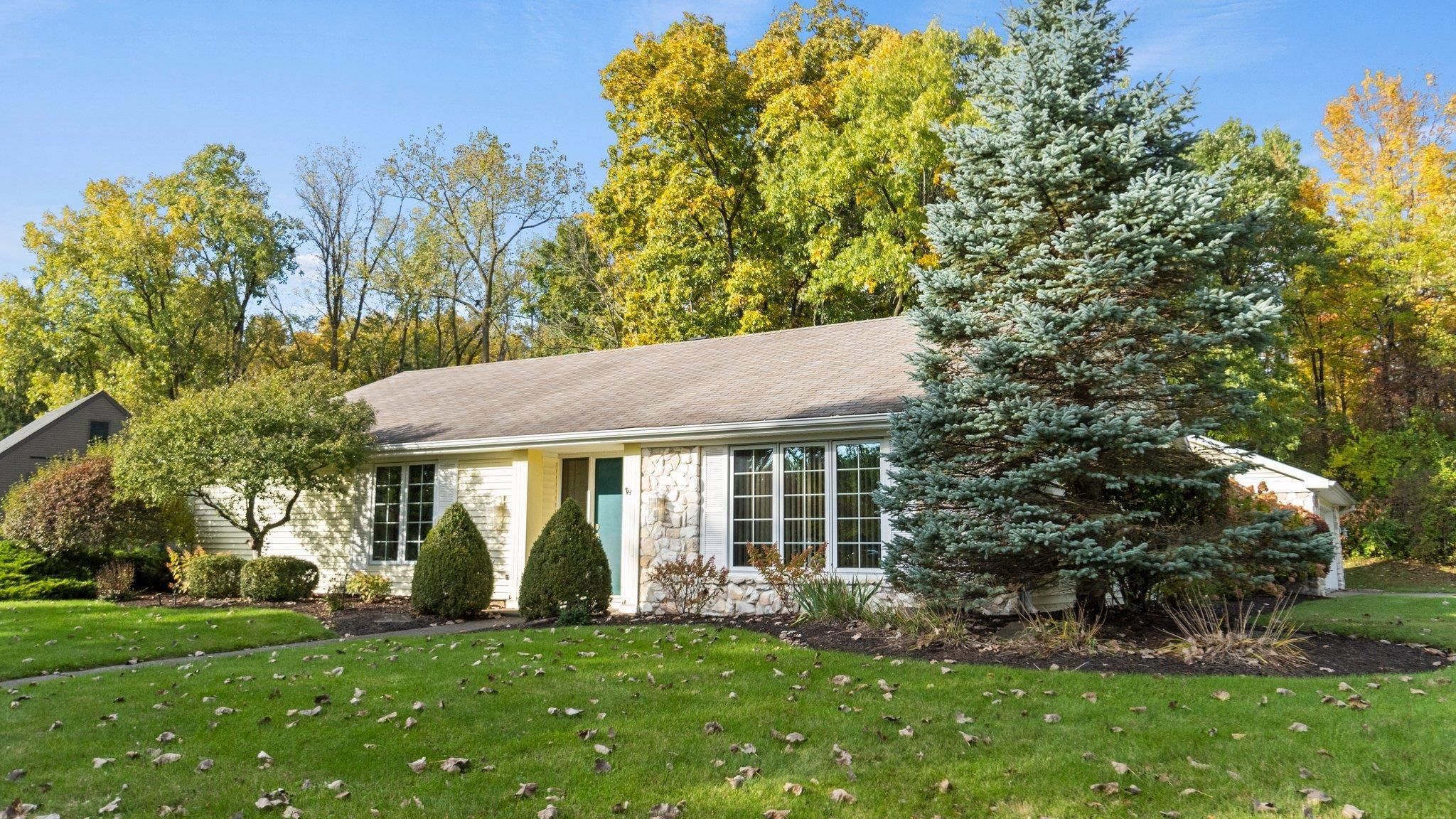 6910 Inverness Drive Fort Wayne, IN 46804 - Photo 3 of 36