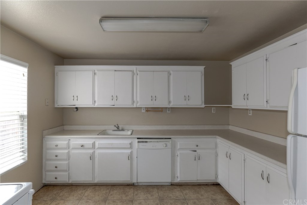345 West 19th Street Merced, CA 95340 - Photo 16 of 42 Gallery Image 16