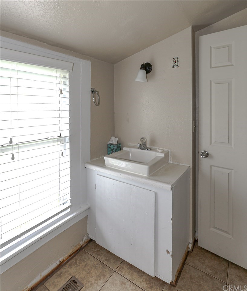 345 West 19th Street Merced, CA 95340 - Photo 27 of 42 Gallery Image 27
