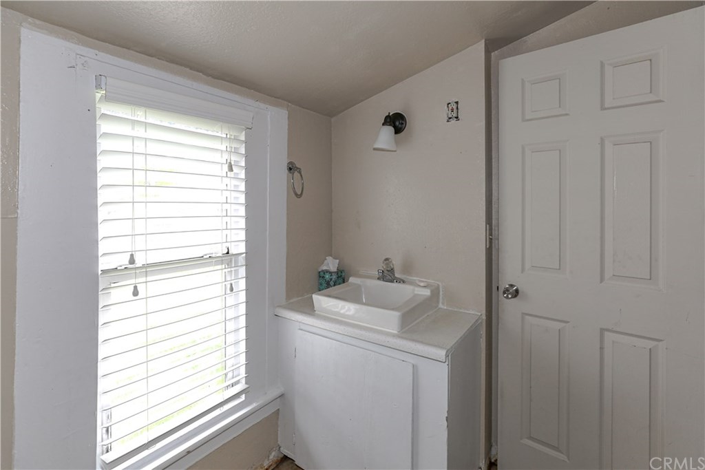 345 West 19th Street Merced, CA 95340 - Photo 28 of 42 Gallery Image 28