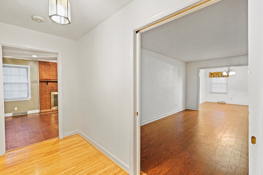 611 Marshall Road Greenwood, SC 29646 - Photo 12 of 13 Gallery Image 12