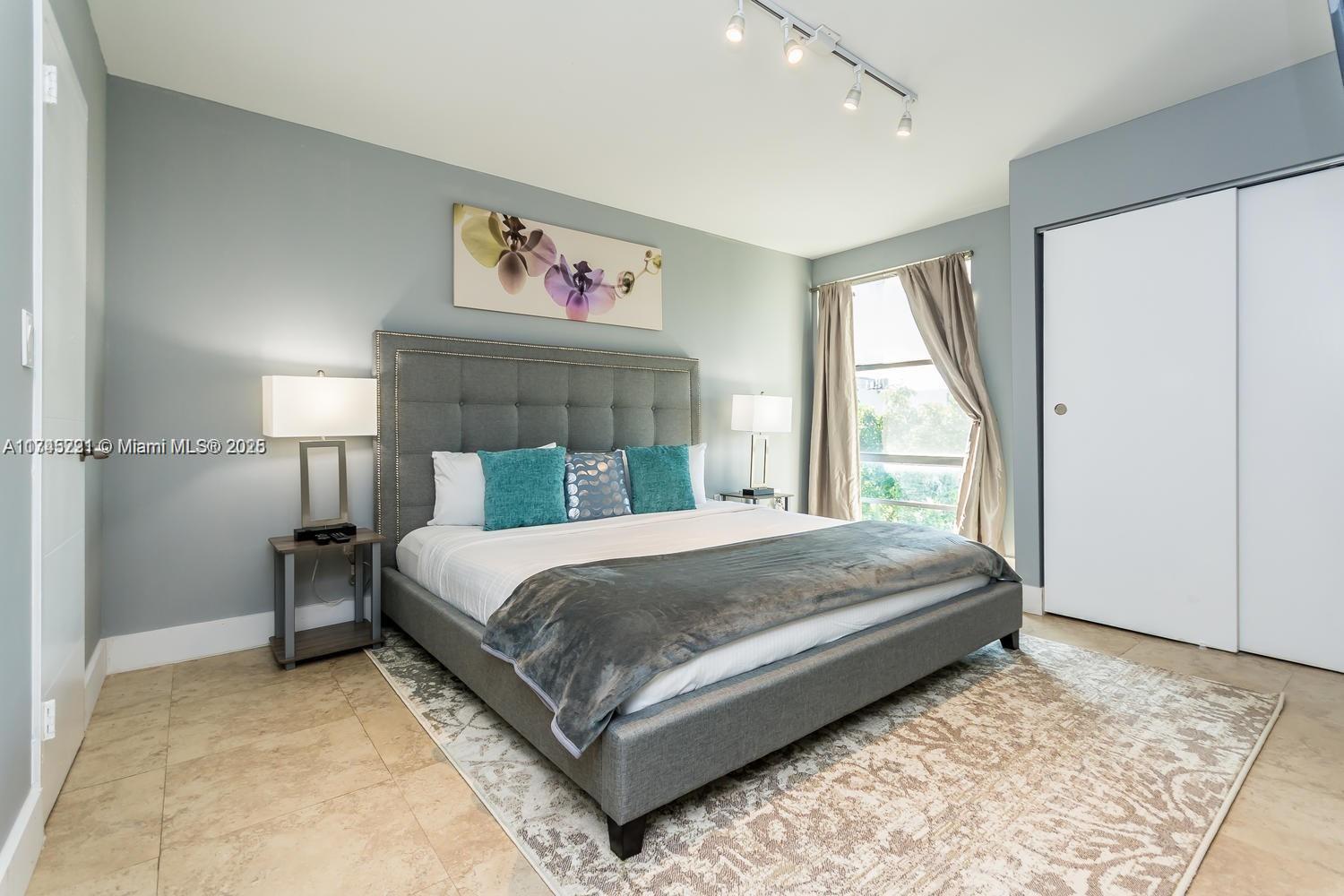 17620 Atlantic Boulevard, Unit 519 Sunny Isles Beach, FL 33160 - Photo 13 of 33