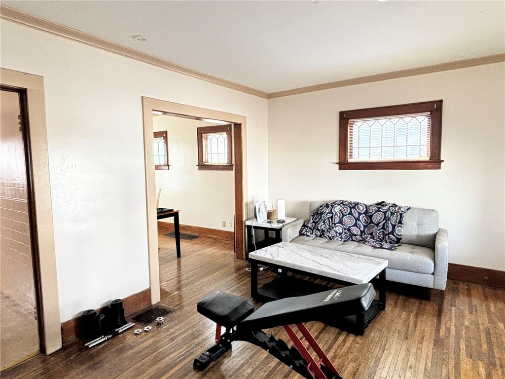 95 Cleon Street Rochester, NY 14621 - Photo 4 of 29