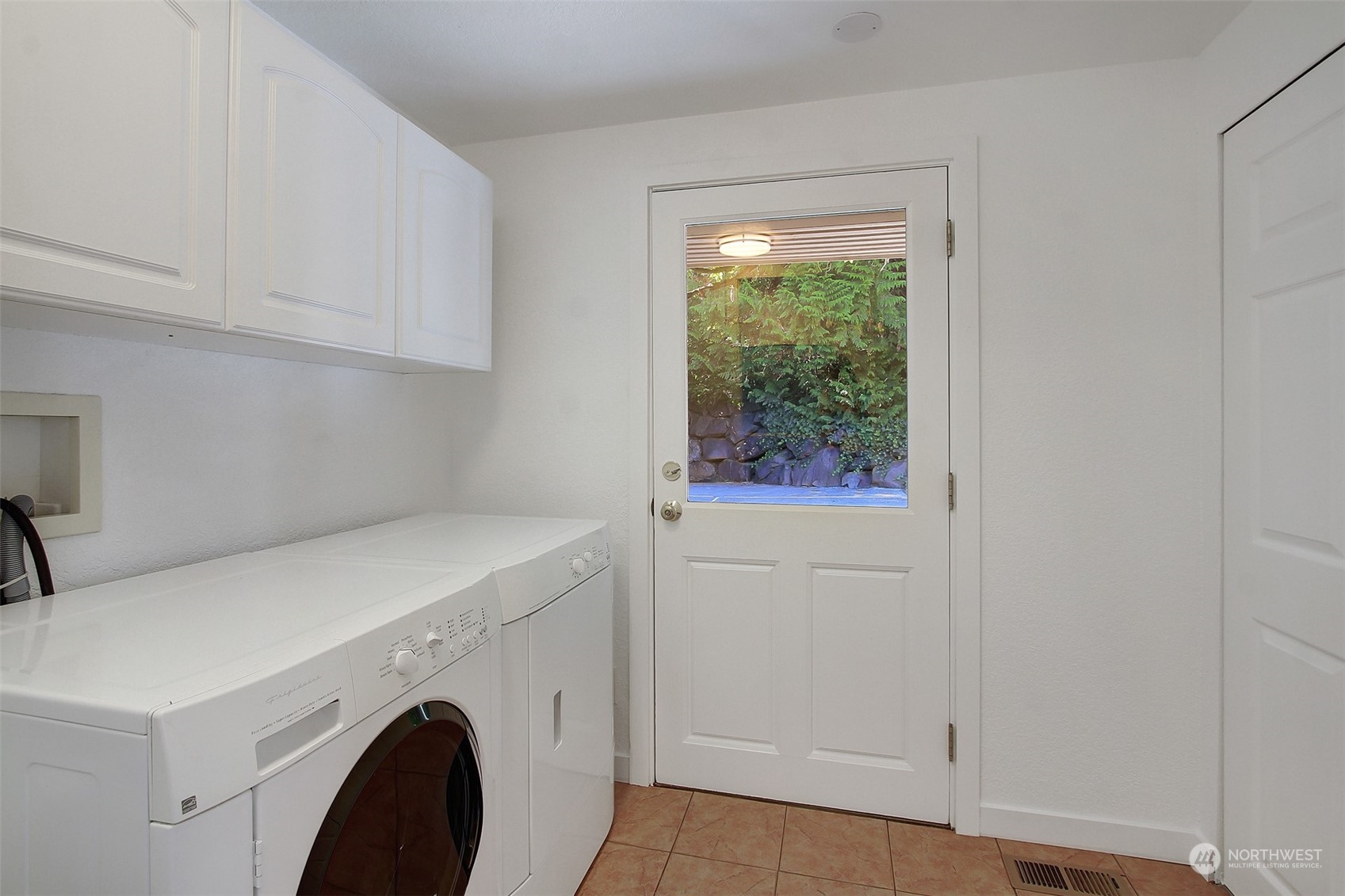 21606 3rd Avenue Southeast Bothell, WA 98021 - Photo 18 of 38 a utility room with dryer and washer