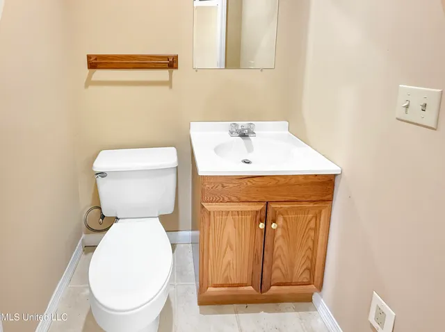 $399,000 | 519 Lake Eddins 1638, Pachuta, MS 39347