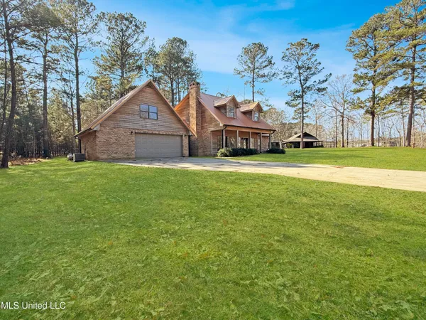 $399,000 | 519 Lake Eddins 1638, Pachuta, MS 39347