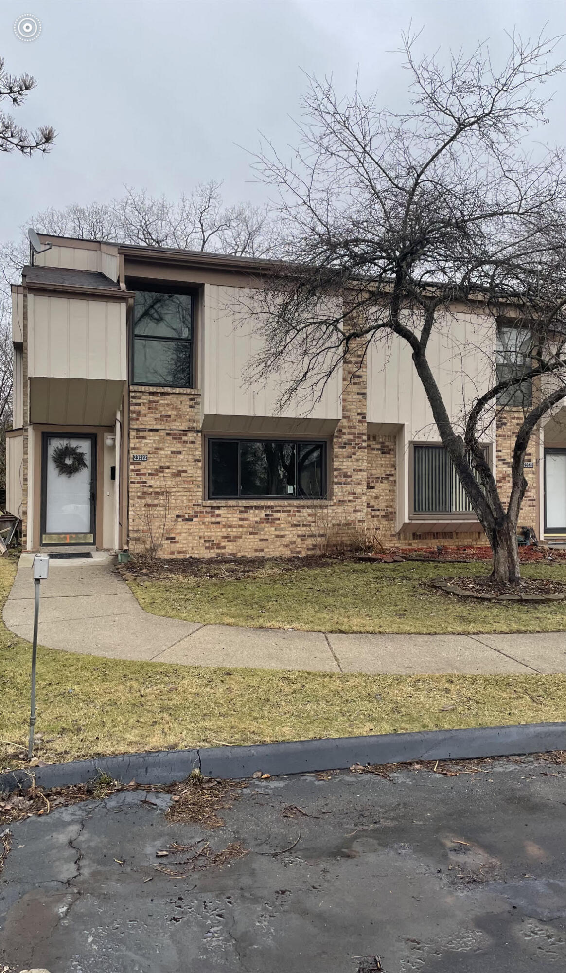 23522 Lahser Road Southfield, MI 48033 - Photo 1 of 5 Front Door