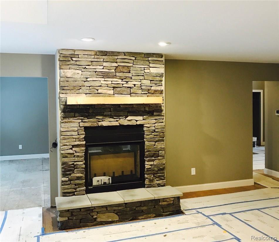 870 North Hacker Road Howell, MI 48843 - Photo 9 of 19 phrpaq.jpg