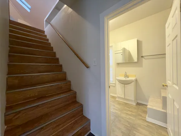 $1,900 | 1200 Ada Street, Joliet, IL 60432
