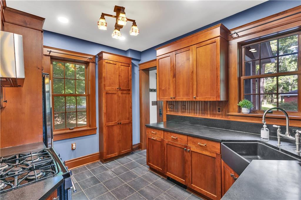 1160 Ingomar Heights Road Pittsburgh, PA 15237 - Photo 13 of 35 Gallery Image 13