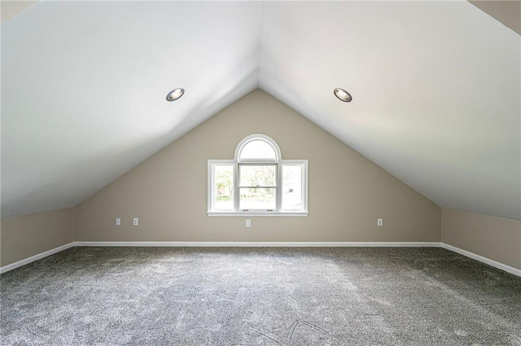 1120 Sandstone Road Greensburg, PA 15601 - Photo 33 of 43 an empty room with a window
