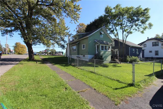 $239,900 | 1911 Brewerton Road, Salina, NY 13211