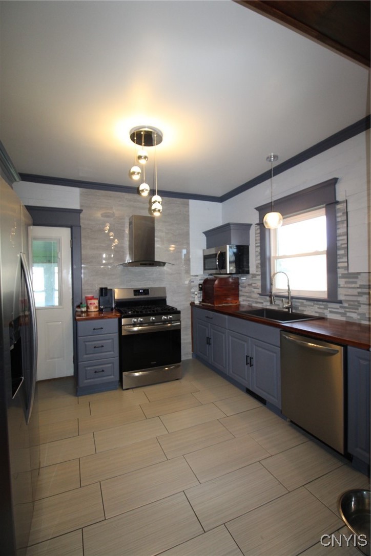 1911 Brewerton Road Salina, NY 13211 - Photo 22 of 50