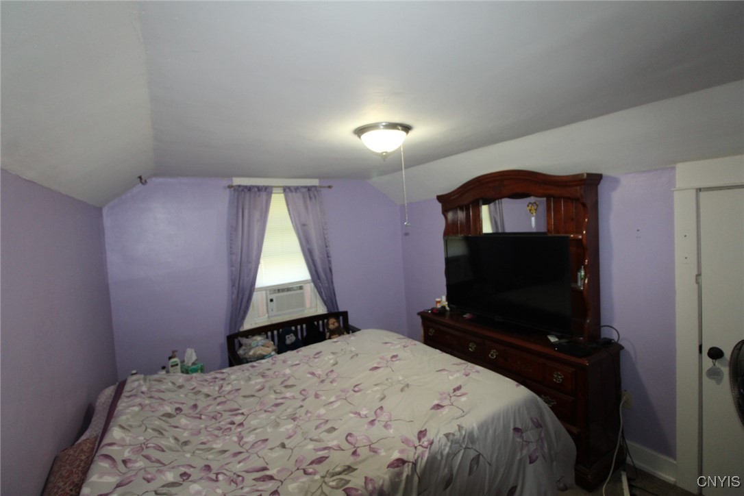 1911 Brewerton Road Salina, NY 13211 - Photo 39 of 50