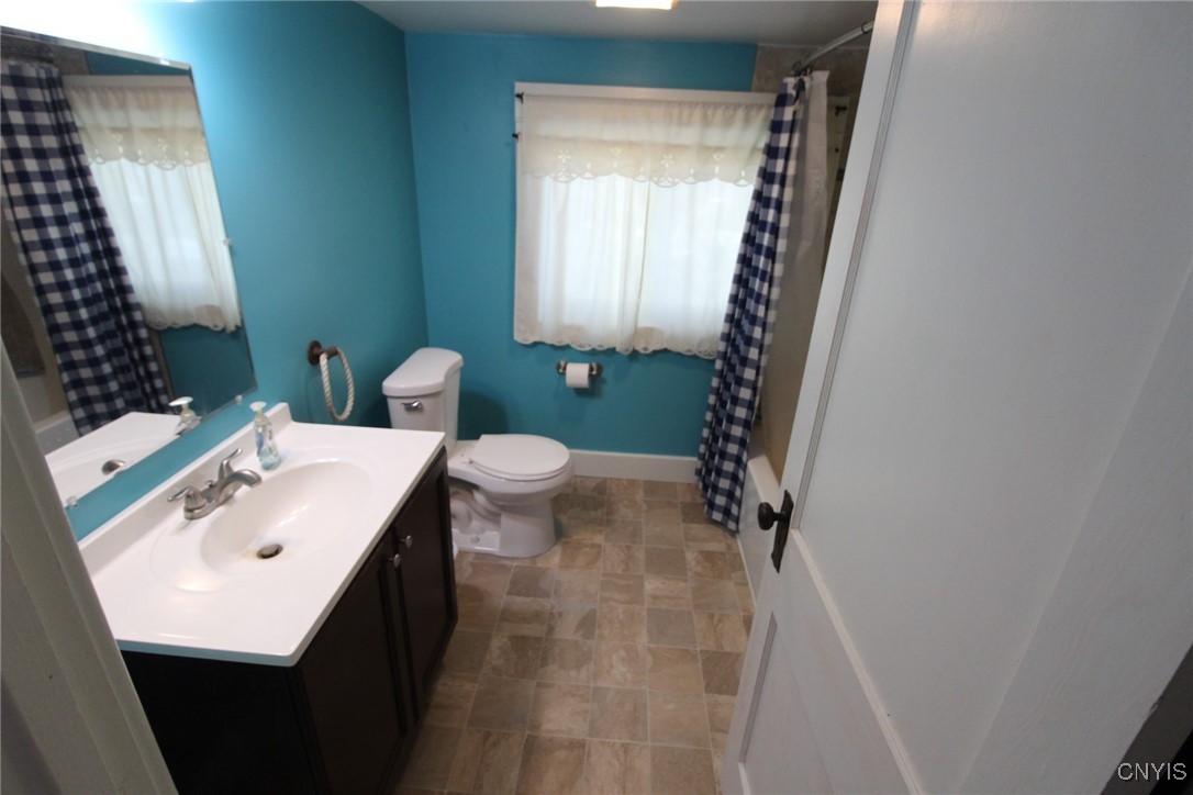 1911 Brewerton Road Salina, NY 13211 - Photo 40 of 50