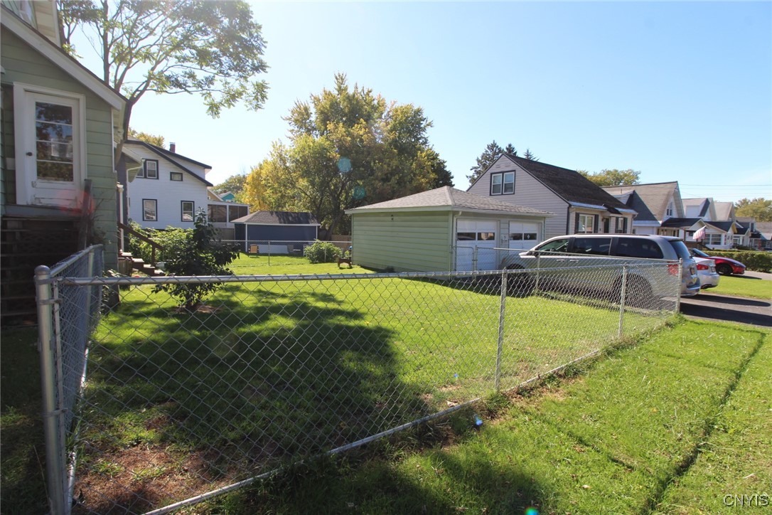 1911 Brewerton Road Salina, NY 13211 - Photo 7 of 50