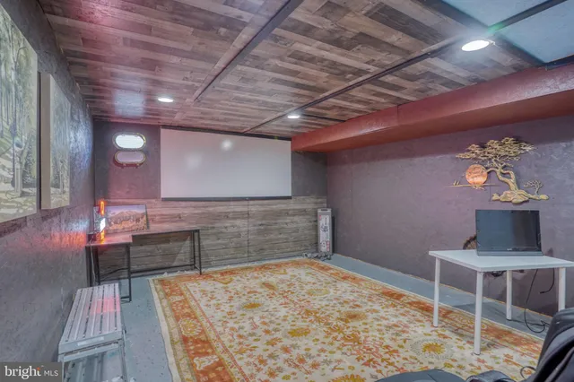 $719,000 | 30200 Whitehall Drive, Milton, DE 19968