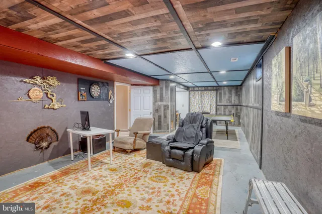 $719,000 | 30200 Whitehall Drive, Milton, DE 19968