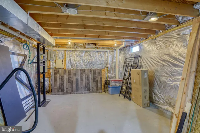 $719,000 | 30200 Whitehall Drive, Milton, DE 19968