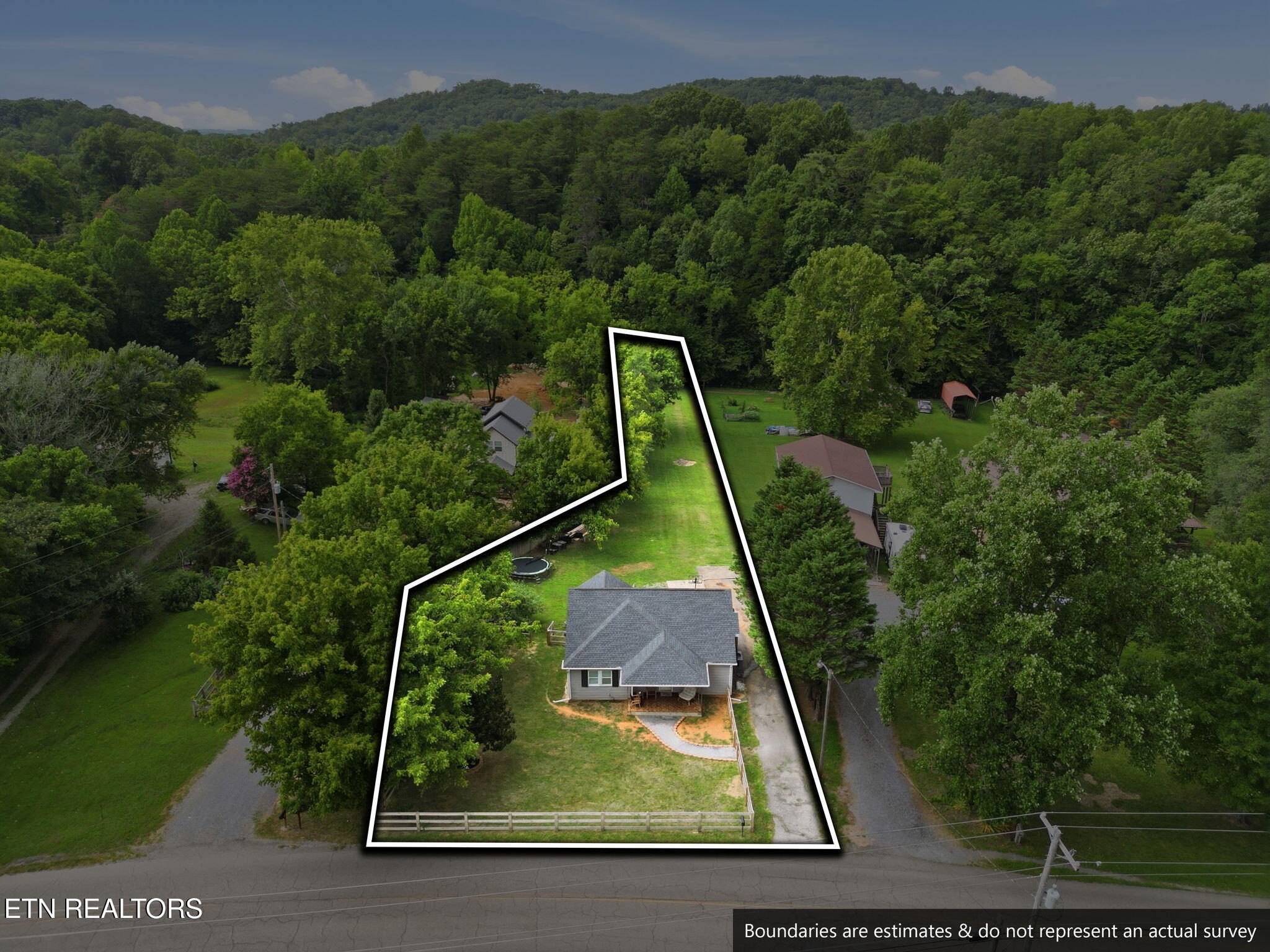 4231 Rocky Branch Road Walland, TN 37886 - Photo 8 of 42 10-web-or-mls-DJI_0354 - wht ln exp red
