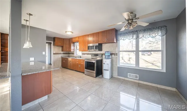 $379,500 | 13445 County Road 5110, Rolla, MO 65401