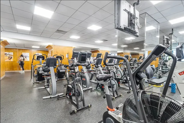 $720,000 | 303 East 57th Street, Unit 6AB | Sutton Place