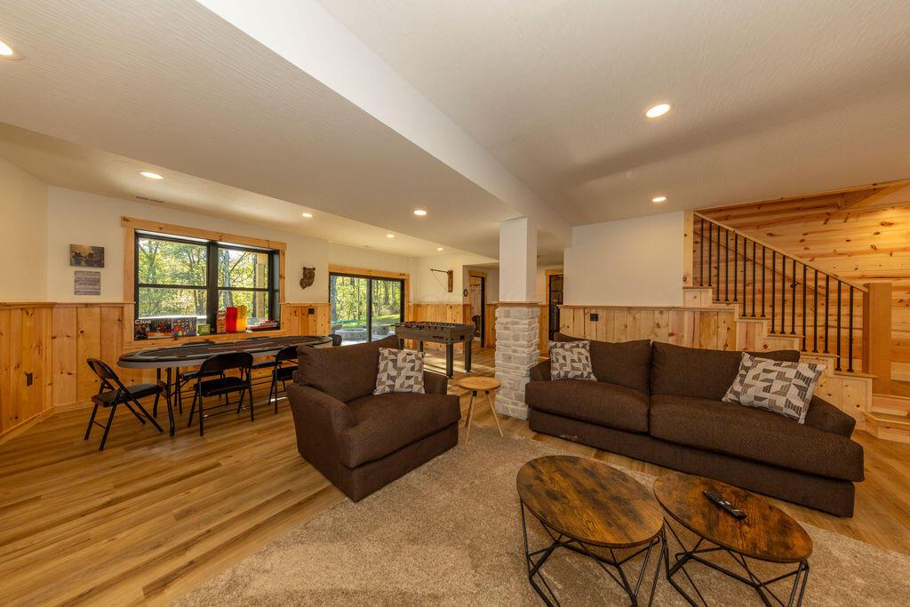 18358 Buckingham Road Logan, OH 43138 - Photo 22 of 43 Lodge_2_100825_HAP_4198