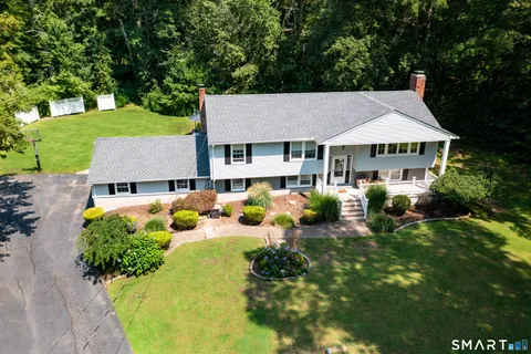 $639,900 | 148 Highwoods Drive, Guilford, CT 06437