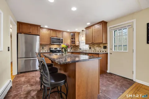 $639,900 | 148 Highwoods Drive, Guilford, CT 06437
