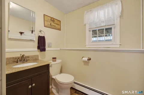 $639,900 | 148 Highwoods Drive, Guilford, CT 06437
