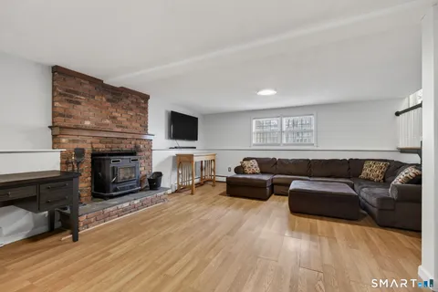 $639,900 | 148 Highwoods Drive, Guilford, CT 06437