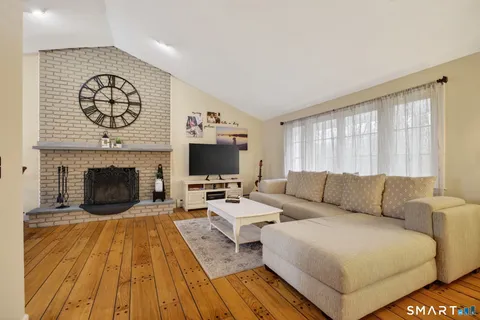 $639,900 | 148 Highwoods Drive, Guilford, CT 06437