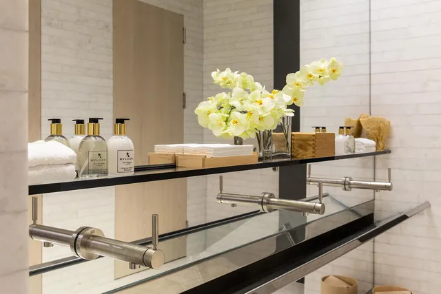 $20,500,000 | 53 West 53rd Street, Unit 72B | Midtown Central