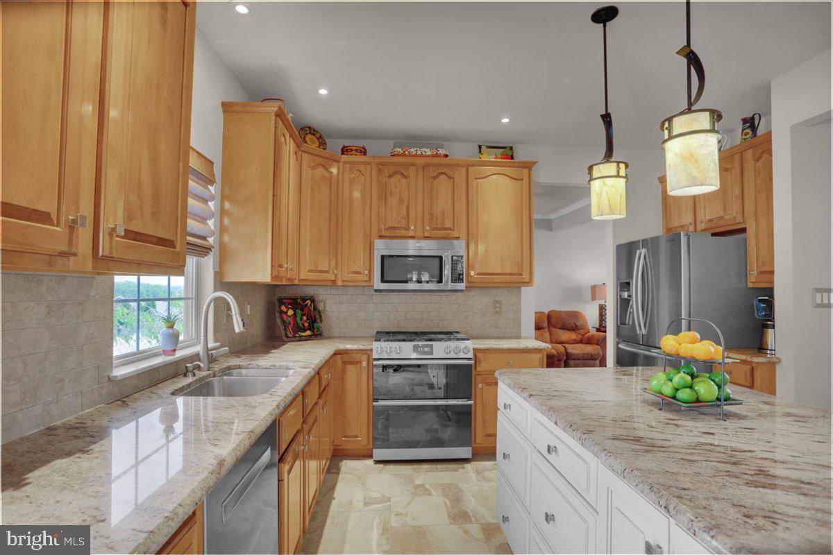 2513 Simon Drive Sinking Spring, PA 19608 - Photo 17 of 69 Gallery Image 17