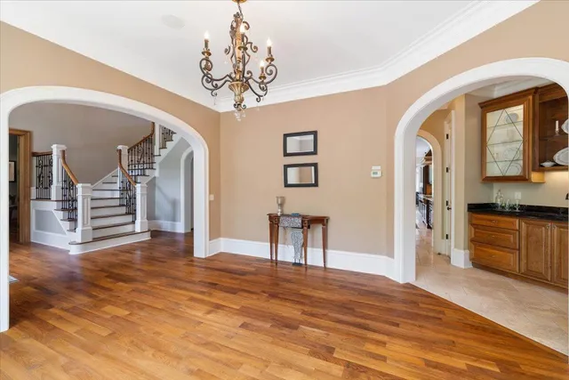 a view of empty room with shelves