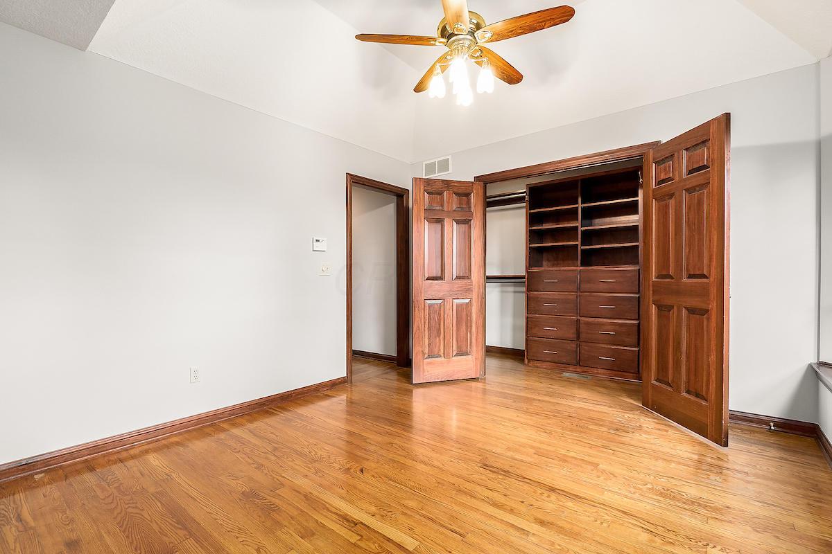 1876 Ridgeview Road Columbus, OH 43221 - Photo 16 of 24