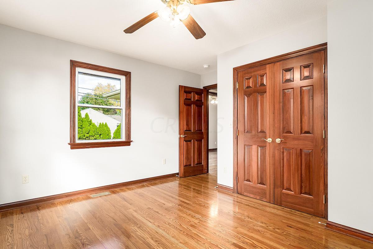 1876 Ridgeview Road Columbus, OH 43221 - Photo 18 of 24