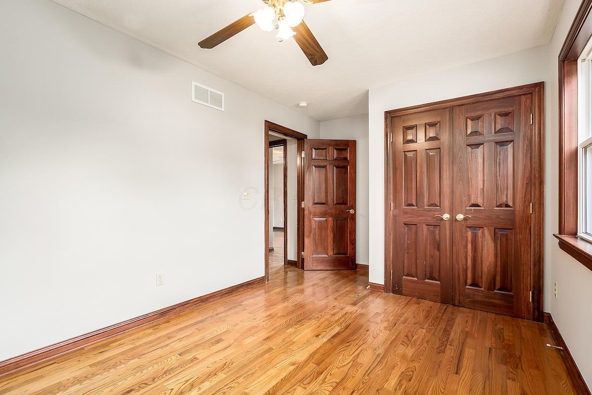 1876 Ridgeview Road Columbus, OH 43221 - Photo 19 of 24