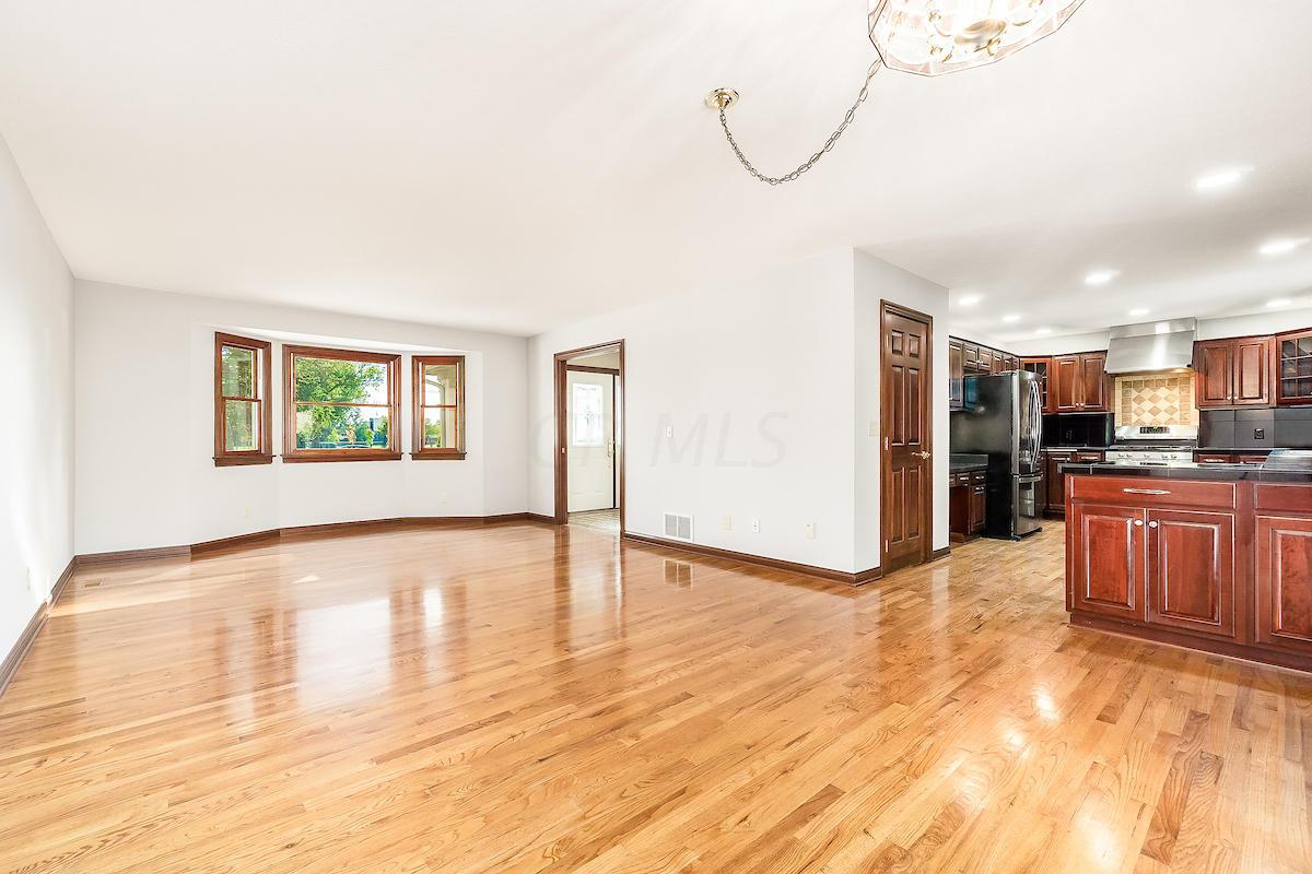 1876 Ridgeview Road Columbus, OH 43221 - Photo 7 of 24