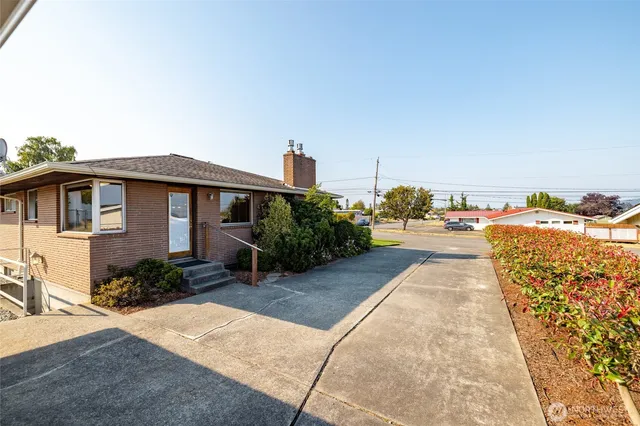 $724,500 | 1307 26th Street, Anacortes, WA 98221