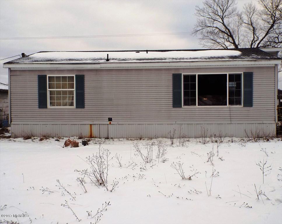 9441 Bailey Road Howard City, MI 49329 - Photo 12 of 13 Back of Home