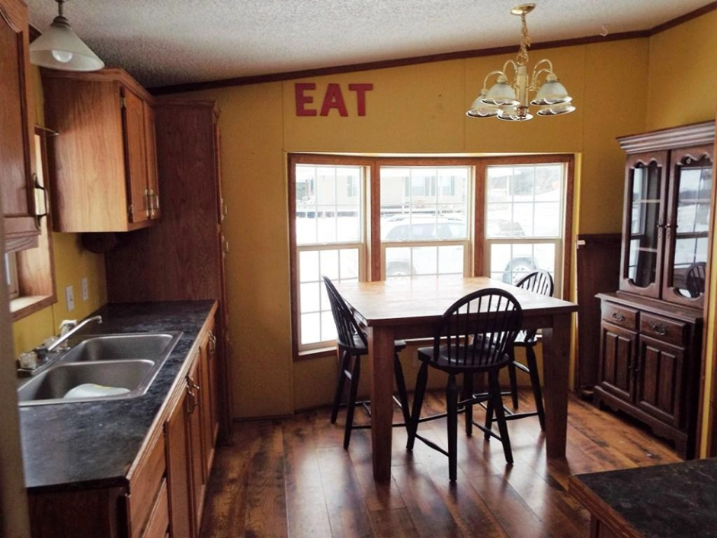 9441 Bailey Road Howard City, MI 49329 - Photo 3 of 13 Kitchen (2)