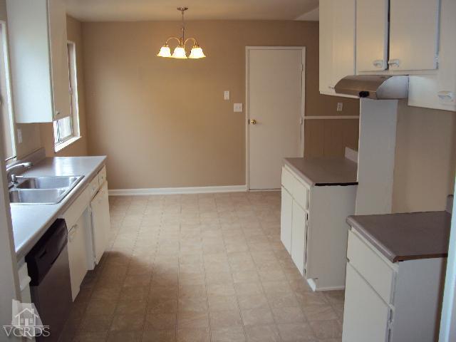 1661 Fitzgerald Road Simi Valley, CA 93065 - Photo 5 of 17 Additional Photo