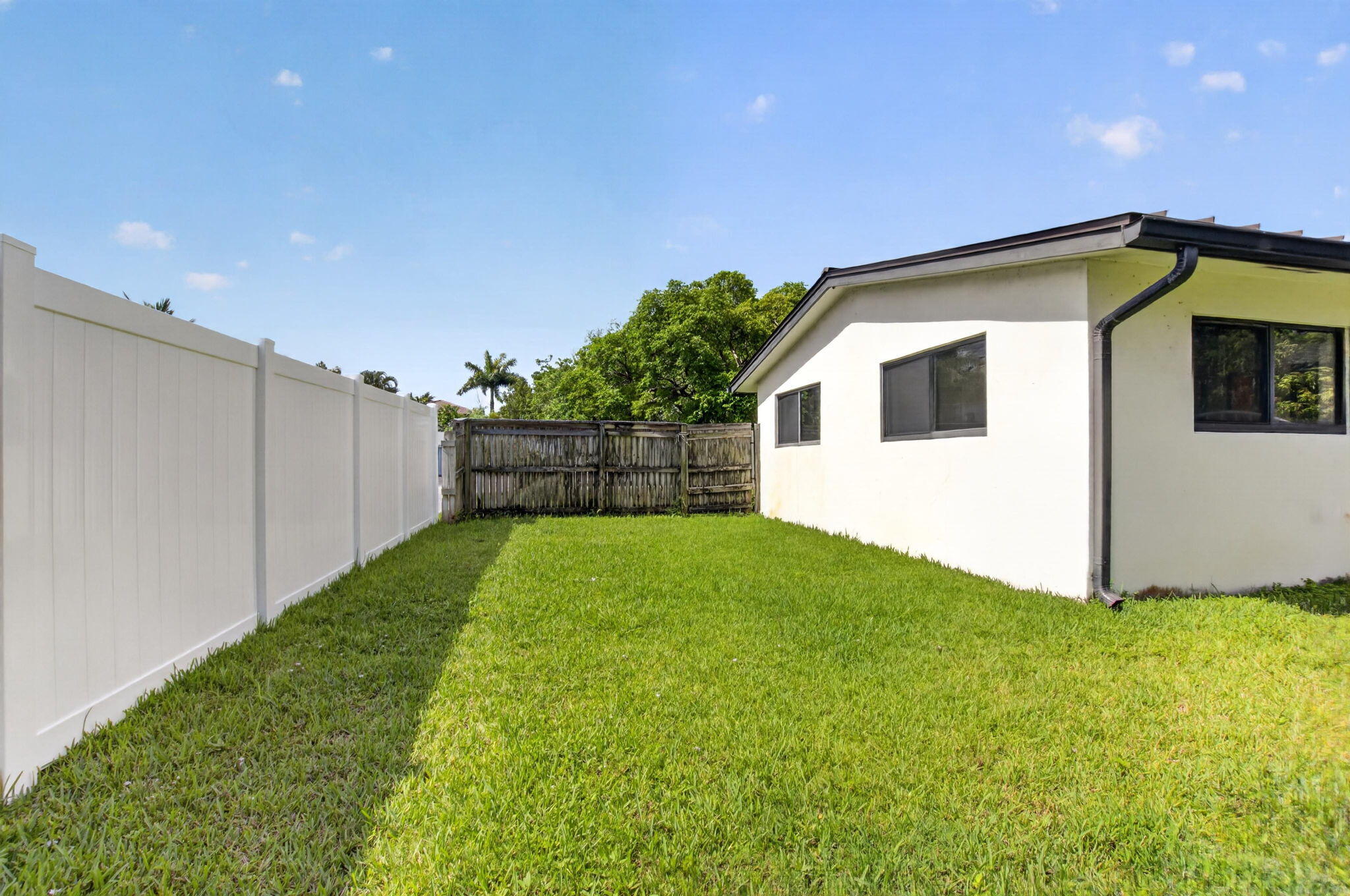 115 Northwest 7th Street Boca Raton, FL 33432 - Photo 10 of 58 10-web-or-mls-DSC_4486