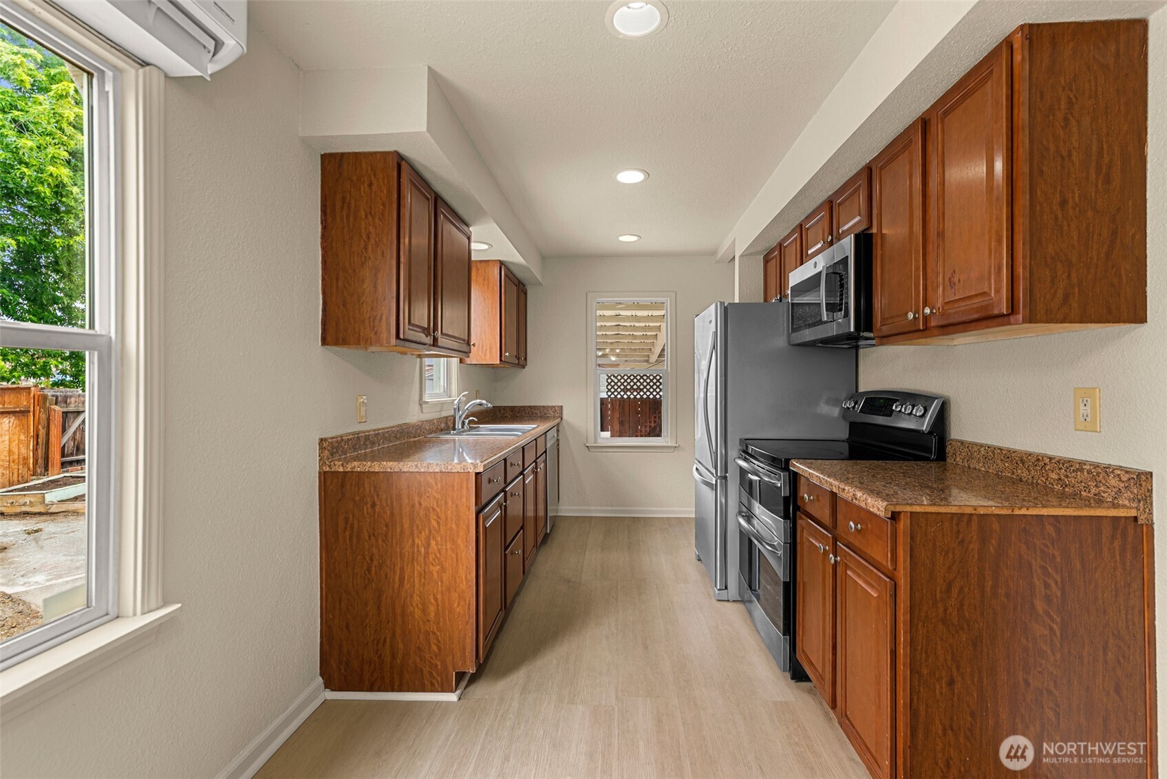 1014 South Mission Street Wenatchee, WA 98801 - Photo 11 of 40