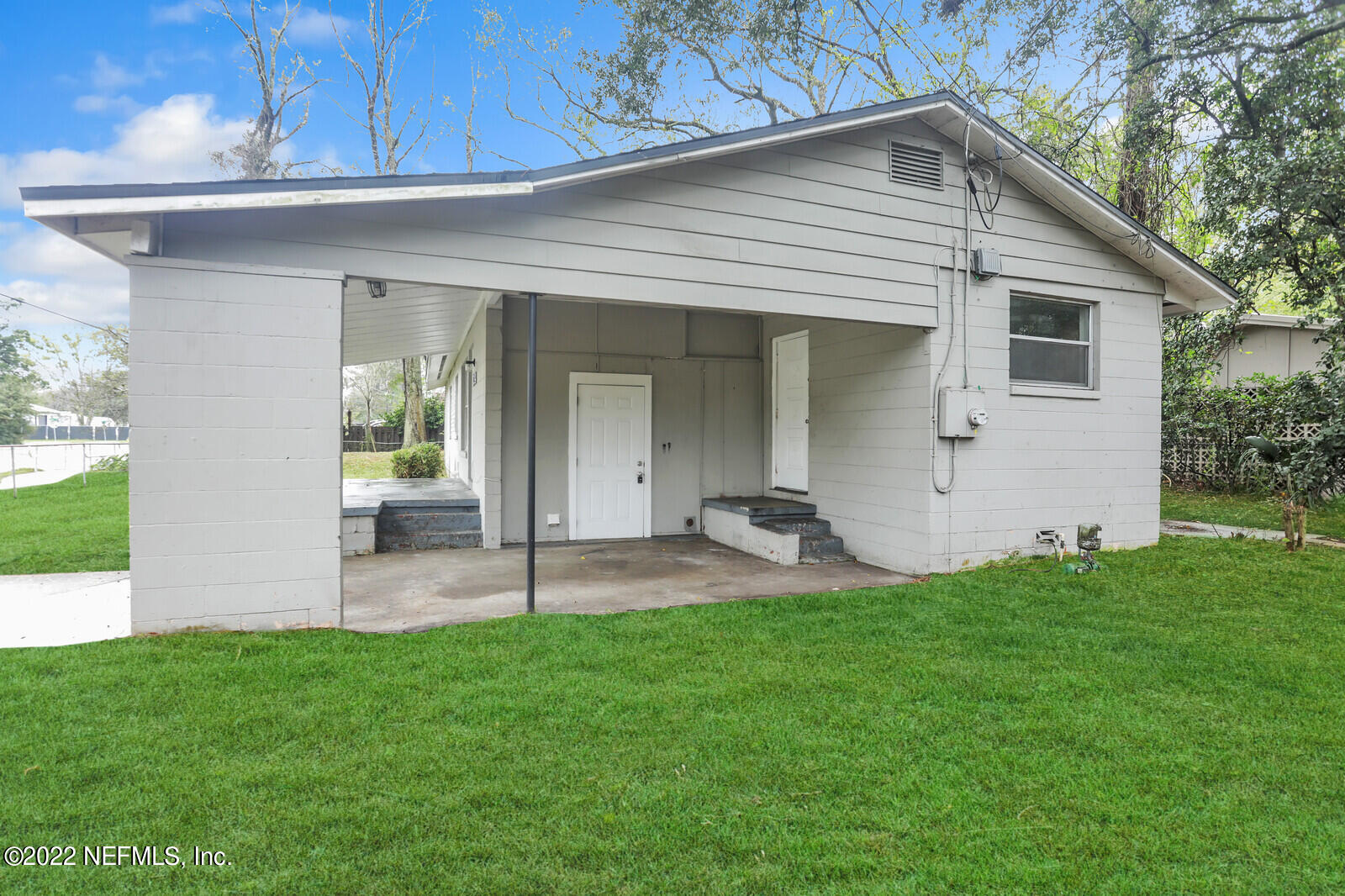 1124 Ellis Road South Jacksonville, FL 32205 - Photo 25 of 30 Side View-Cover Parking