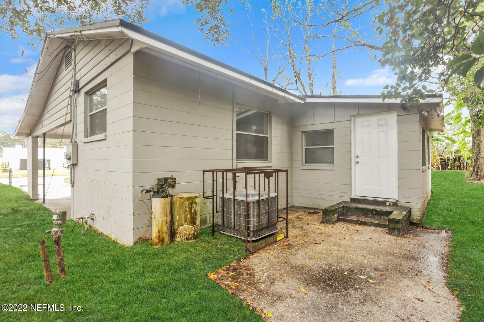 1124 Ellis Road South Jacksonville, FL 32205 - Photo 28 of 30 Rear Entry