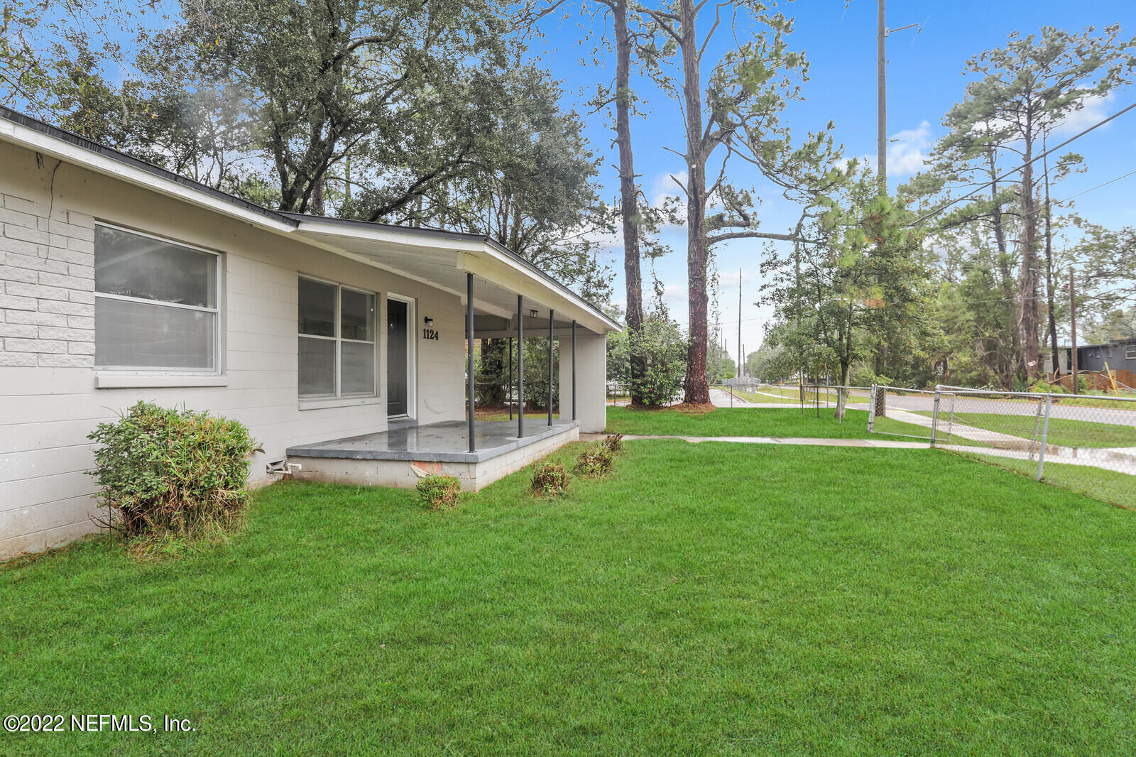 Front View_Covered Porch